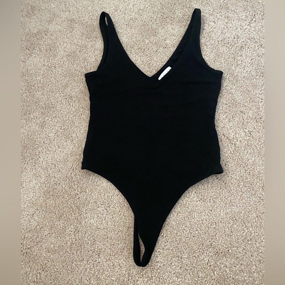 Leith Women V-Neck Bodysuit - Size XS